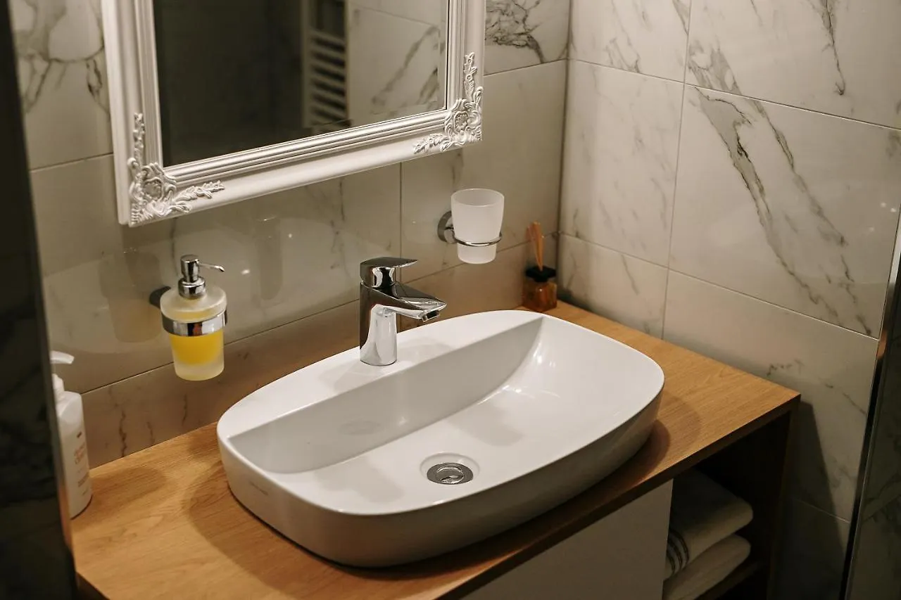 Hotel Operna Klet Lublana